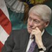 Bill Clinton hospitalisé pour une fièvre, pas d’inquiétude sur son état